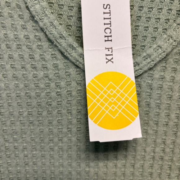 NWT Chill Collective Girls Notch Detail Waffle Top in Green - Picture 5 of 6